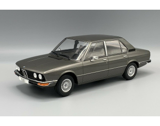 BMW 520i (E12) 1973 Metallic Grey