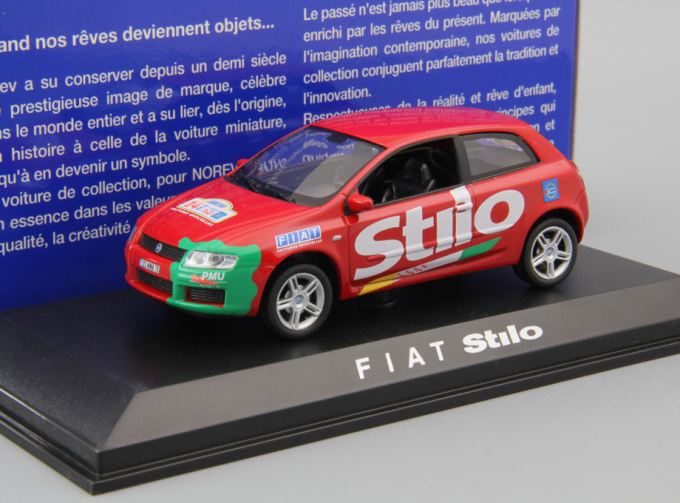 FIAT Stilo, red / green