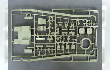 Сборная модель Китайская зенитная ракета HQ-2 на транспортной машине