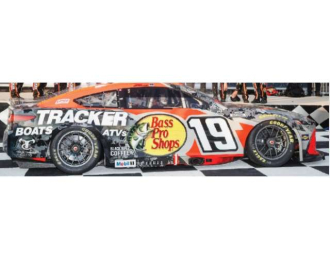 Toyota Camry XSE #19 Chase Briscoe *Bass Pro Shops*, orange/grey 2025