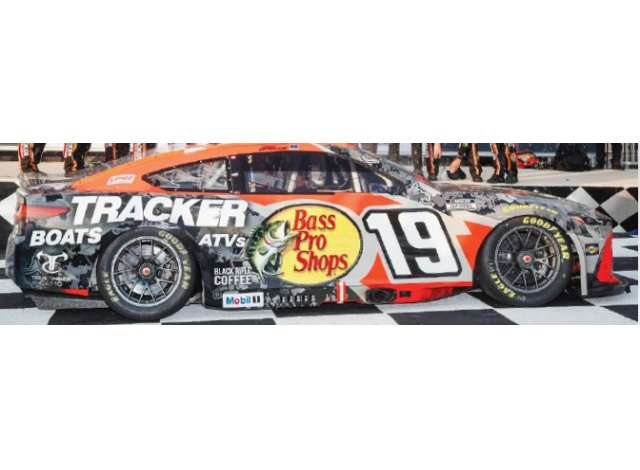 Toyota Camry XSE #19 Chase Briscoe *Bass Pro Shops*, orange/grey 2025