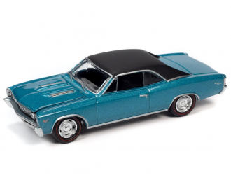 CHEVROLET Chevelle SS (1967), emerald turquoise / flat black roof