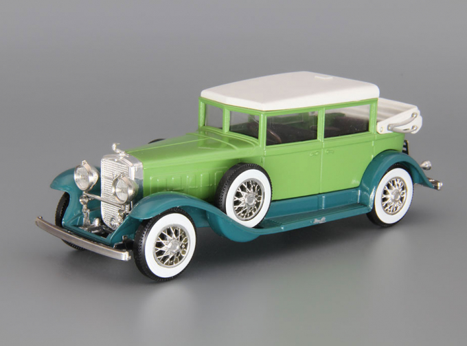 CADILLAC V16 452.A (1931), light green / white