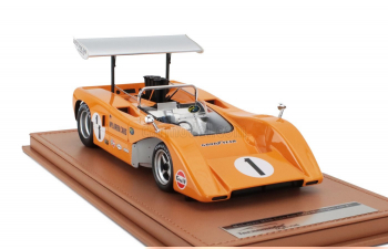 McLAREN M8B Chevrolet #1 3rd Can-Am Michigan Dan Gurney (1969)