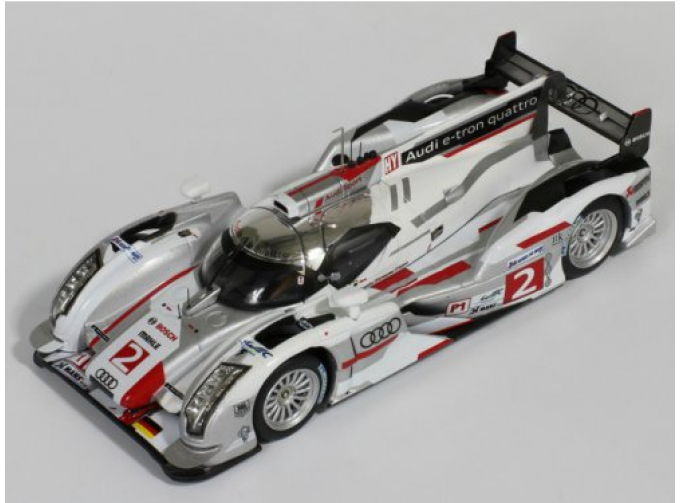 AUDI R18 E-TRON QUATTRO 2 R.Capello - T.Kristensen - A.McNish 24H LE MANS LMP1 2012, white