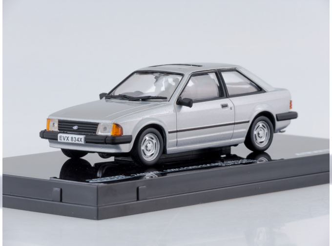 FORD Escort MKIII GL (1981), starto silver