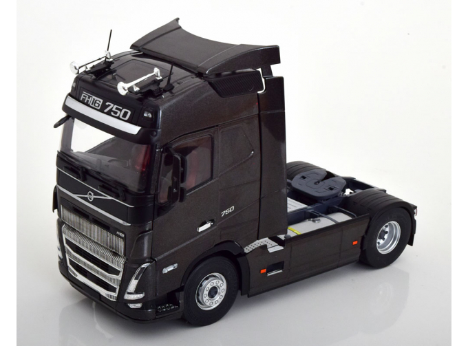 VOLVO FH16 Globetrotter XL (2022), black metallic