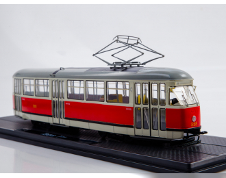 Трамвай Tatra-T1, бежевый / красный