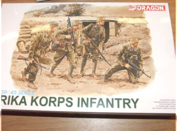 Сборная модель Afrika Korps Infantry