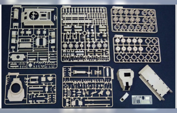 Сборная модель Jagdpanther G2 with full interior & workable track links