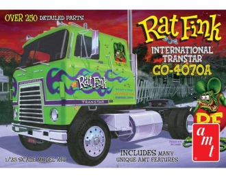 Сборная модель IH Transtar CO-4070A Tractor Hauler Rat Fink, plastic modelkit