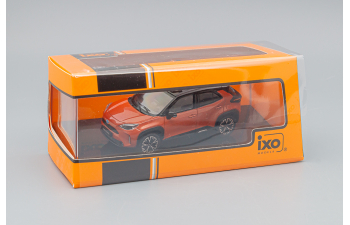 TOYOTA Yaris Cross (2022), orange-metallic