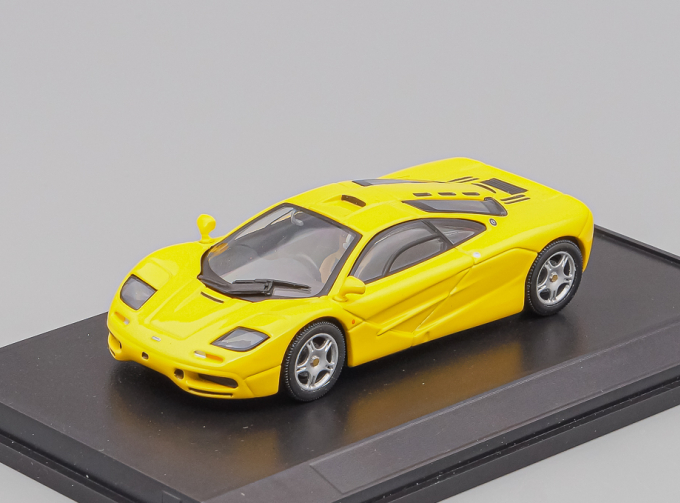 McLAREN 675LT Spider, yellow / grey