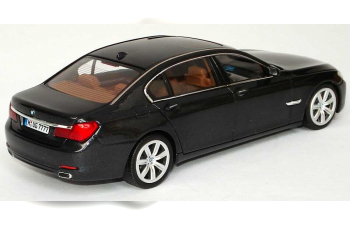 BMW 750Li F01/F02 (2008), sophisto grau met.