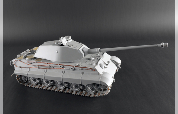 Сборная модель Немецкий танк Pz.Kpfw.VI Sd.Kfz.182 Tiger II (ранний выпуск Porsche Fgst.Nr.280009)