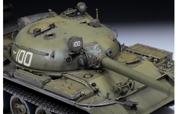 Сборная модель Советский основной боевой танк Т-62
