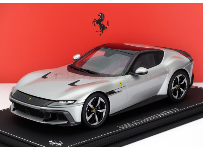 FERRARI 12cilindri Coupe V12 830cv (2024) - Con Vetrina - With Showcase, Argento Nurburgring - Silver