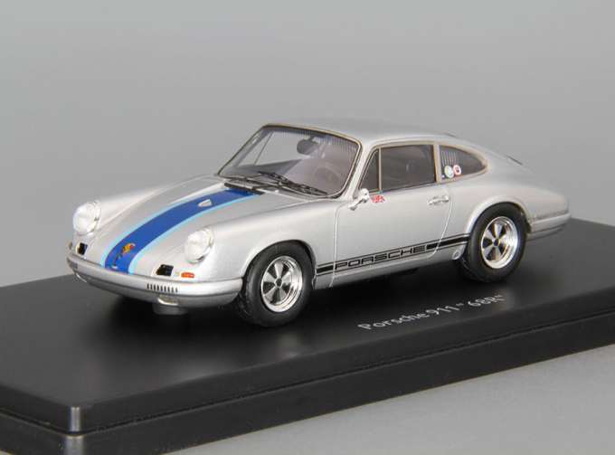 PORSCHE 911 Coupe 68R "Magnus Walker Edition", silver / blue