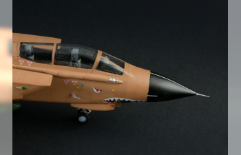 Сборная модель PANAVIA AIRCRAFT Tornado Gr.1/ids Military Airplane - Gulf War