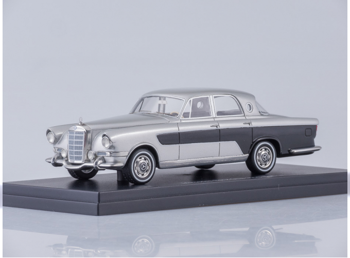 MERCEDES-BENZ Ghia 300C Berlina (1956), silver / black