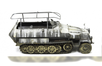 Сборная модель Sd. Kfz. 251/3 Ausf. C (commander Vehicle)