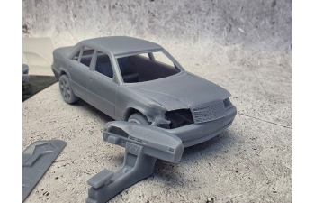 Сборная модель Mercedes-Benz W124 (E500) (из. к/ф "Такси 1") битая