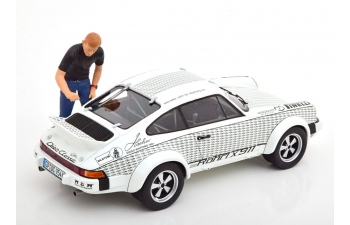 PORSCHE 911 Coupe With Walter Rohrl Figure (1969), white black