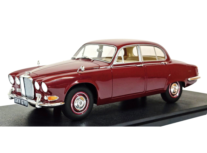 JAGUAR 420 (1967), red
