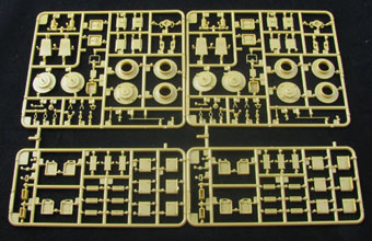 Сборная модель M114 Up-Armoured HA Tactical Vehicle