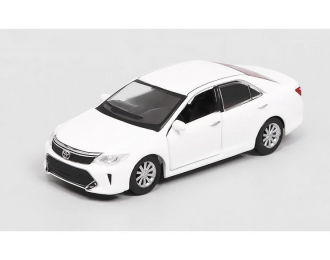 TOYOTA Camry (2014), white