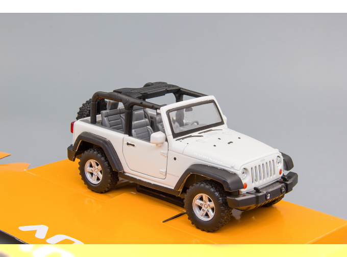 JEEP Wrangler Rubicon, white