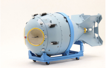 Масштабная модель РДС-1 (первая советская атомная бомба)