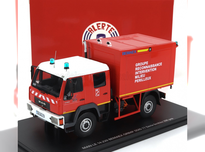 MAN Le 14.220 Truck Double Cabine Bemaex Grimp Sdis 77 Sapeurs Pompiers Groupe Reconnaissance Intervention Milieu Perilleux (2004), Red White Yellow