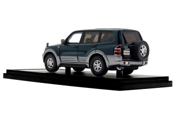 MITSUBISHI Pajero Long Super Exceed DI-Diesel 3200 (1999), Foresta Green / Queen's Silver