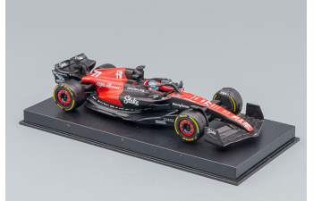 ALFA ROMEO F1 C43 Team Stake №77 Season (2023) Valtteri Bottas - Con Pilota E Vetrina - With Pilot And Showcase - Exclusive Carmodel, Black Red