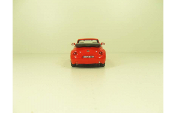 VOLKSWAGEN New Beetle Cabrio (откр.мягк.верх), 250ND 1:43, красный