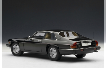 JAGUAR XJ-S Coupe, black