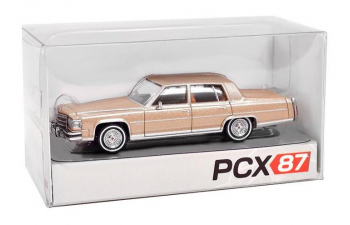 CADILLAC Fleetwood Brougham (1982), beige