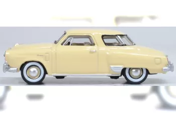 STUDEBAKER Champion Starlight Coupe (1950), beige