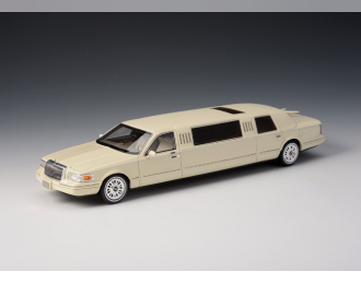 LINCOLN Towncar Limousine 1997, White