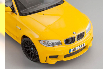 BMW 1er M Coupe (2011), yellow