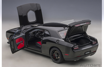 Dodge Challenger 392 Hemi Scat Pack Shaker - 2018 (pitch black)