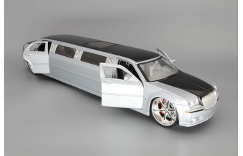 CHRYSLER 300C Hemi Limo, silver / black