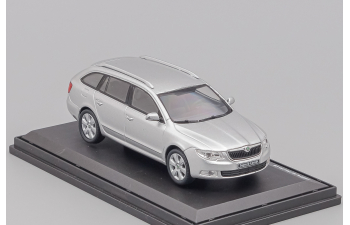 SKODA SuperB Combi II (2008), silver