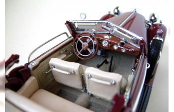 HORCH 853 Cabrio (1937), dark red