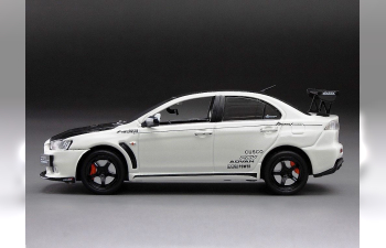 MITSUBISHI Lancer Evolution X white metallic