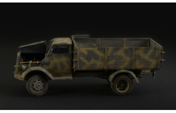Сборная модель OPEL Blitz Type A 4x4 Truck Military 2-assi 1942