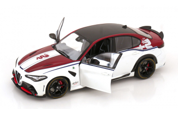 ALFA ROMEO Giulia GTA (2023), white metallic/ dark red