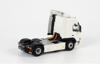 VOLVO FM Globetrotter 4x2, White Line 1:50, белый