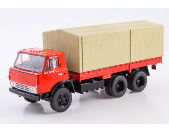 Камский грузовик Э5320 бортовой, красный